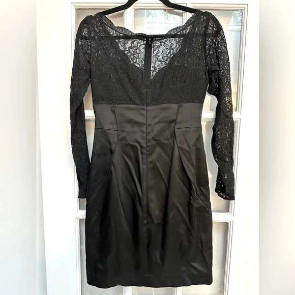 Maggy London | Classic Chic Black Lace & Stretch Satin Sheath Dress Size 6 Small - Picture 6 of 11